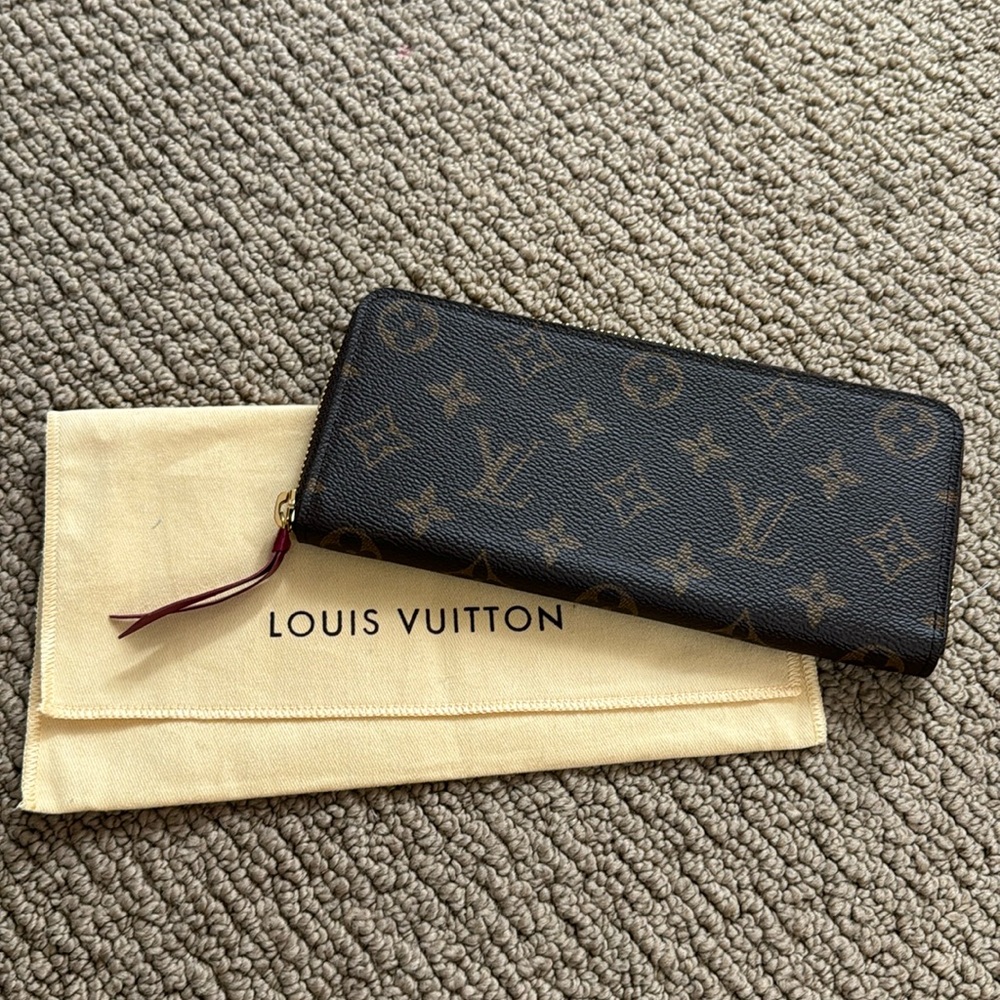 LV wallet